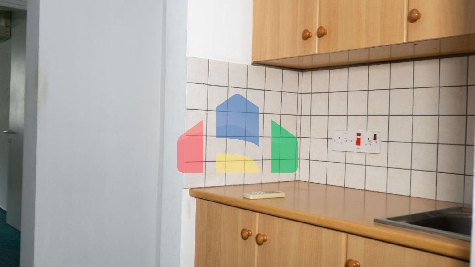 Продаж - Бізнес 331 m² В Никосии