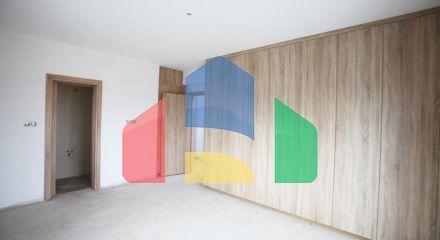 Продаж - Вілла 224 m² В Никосии