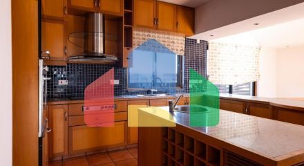 For Sale - Detached house 372 m² in Nicosia
