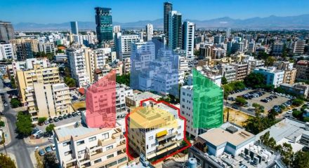 Продажа - Бизнес 853 m² в Никосии