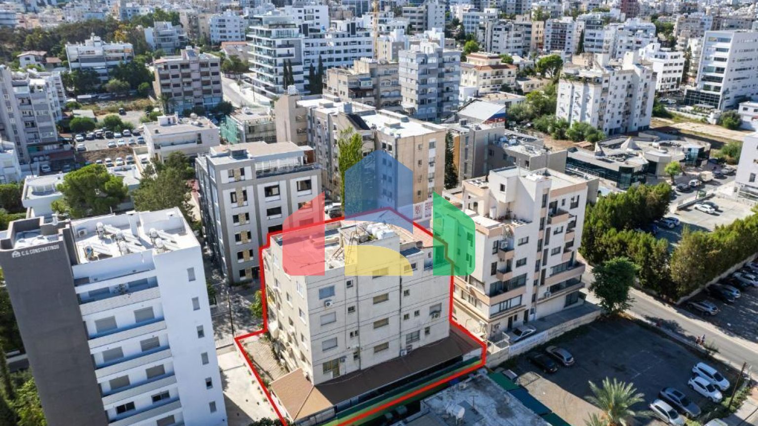 Продаж - Бізнес 853 m² В Никосии