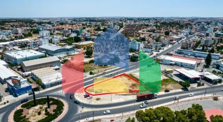 Продаж - Земельна ділянка 1600 m² В Никосии