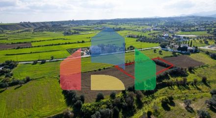 Продажа - Земельный участок 1812 m² в Никосии