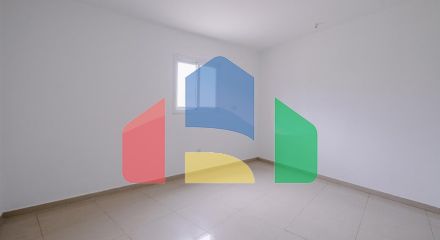 Продаж - Бізнес 150 m² В Никосии