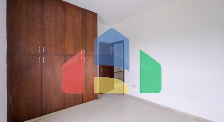 Продаж - Бізнес 150 m² В Никосии