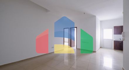 Продаж - Бізнес 150 m² В Никосии