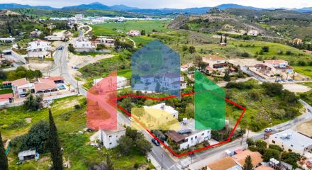 Shared field in Dali, Nicosia