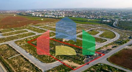 For Sale - Land 9098 m² in Nicosia
