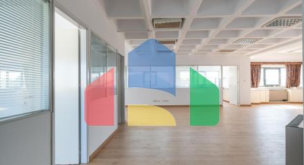 Продаж - Бізнес 238 m² В Никосии