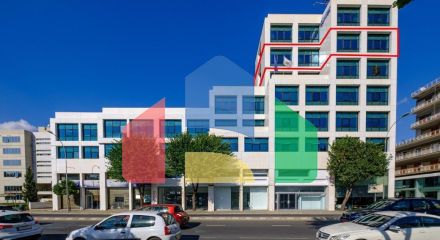 Продаж - Бізнес 238 m² В Никосии