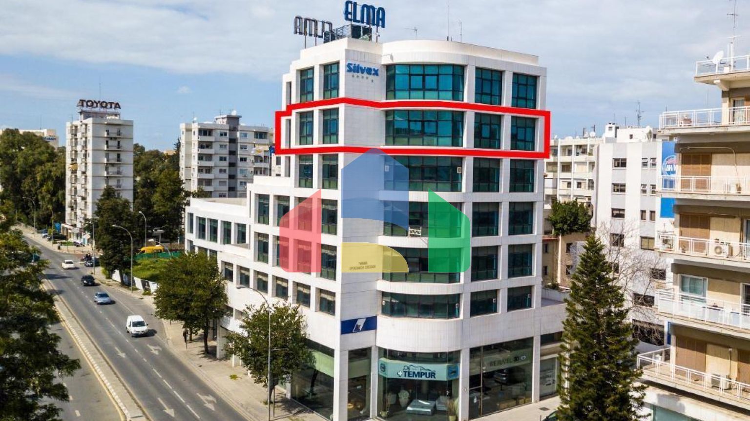 Продаж - Бізнес 238 m² В Никосии