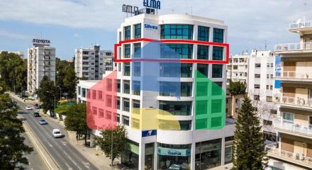 Продаж - Бізнес 238 m² В Никосии