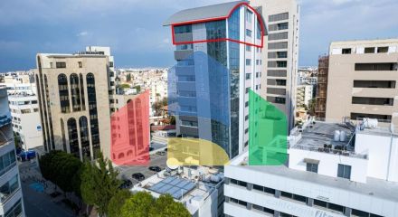 Продаж - Бізнес 220 m² В Никосии
