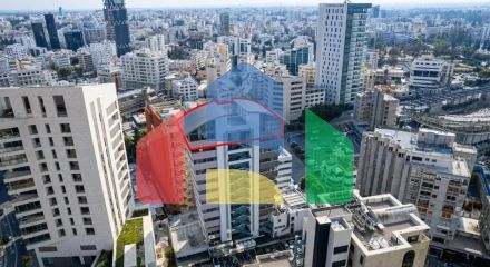 Продаж - Бізнес 220 m² В Никосии