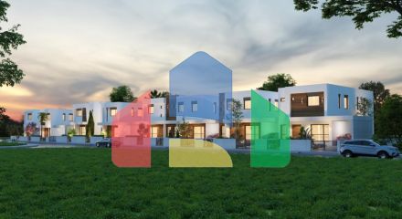 Продаж - Вілла 168 m² В Никосии