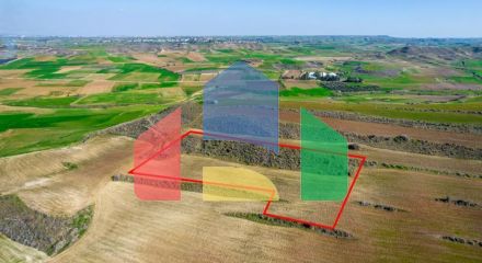 Продаж - Земельна ділянка 5352 m² В Никосии