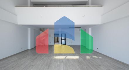 Продаж - Бізнес 181 m² В Никосии