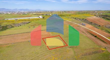 Продажа - Земельный участок 1462 m² в Никосии