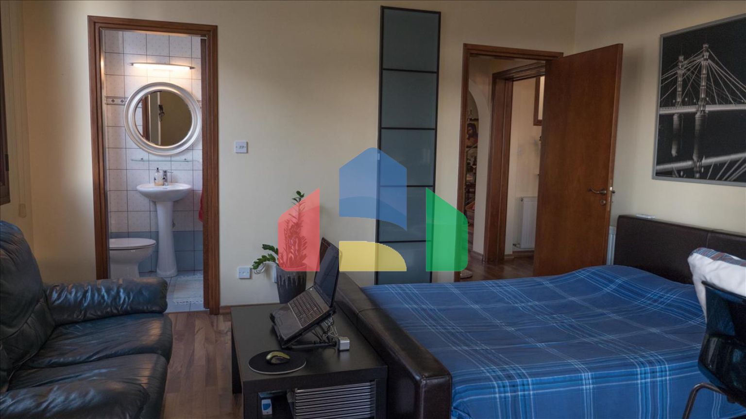 Продаж - Вілла 270 m² В Никосии