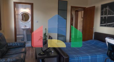 Продаж - Вілла 270 m² В Никосии