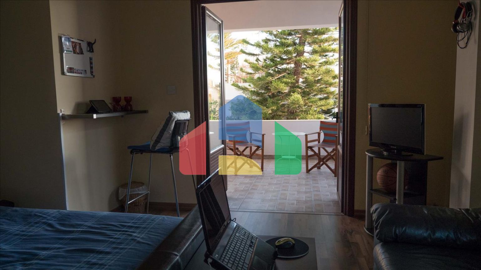 Продаж - Вілла 270 m² В Никосии