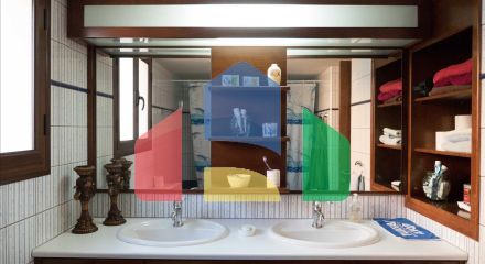 Продаж - Вілла 270 m² В Никосии