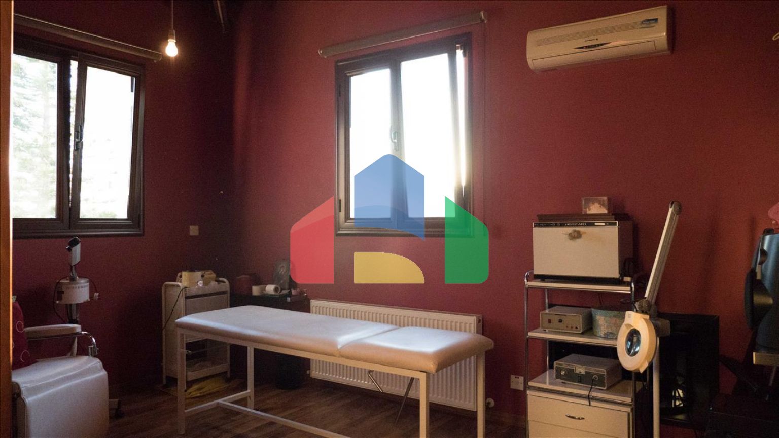 Продаж - Вілла 270 m² В Никосии