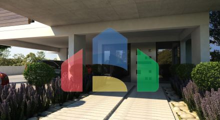 Продаж - Квартира 130 m² В Никосии