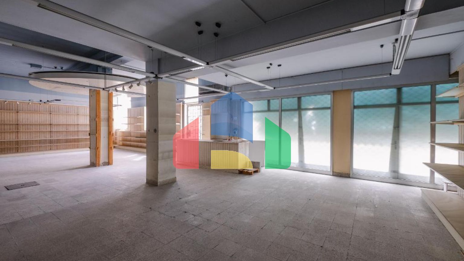 Продаж - Бізнес 513 m² В Никосии