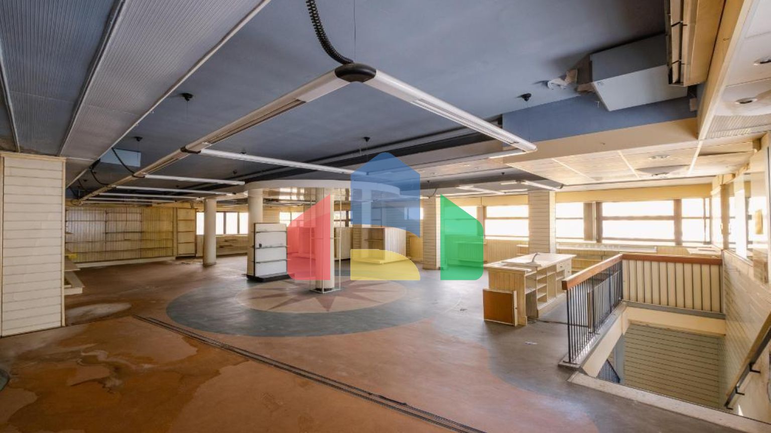 Продаж - Бізнес 513 m² В Никосии