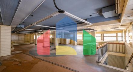 Продаж - Бізнес 513 m² В Никосии