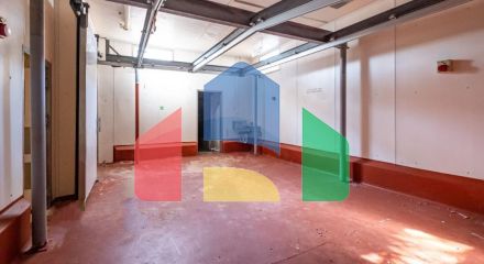 Продаж - Земельна ділянка 7916 m² В Никосии