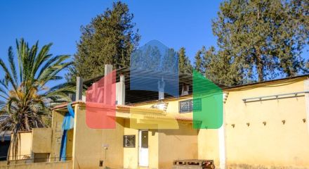 Продаж - Земельна ділянка 7916 m² В Никосии