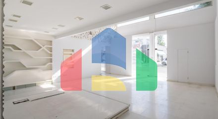 Продаж - Бізнес 2006 m² В Никосии