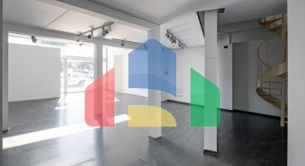 Продаж - Бізнес 2006 m² В Никосии