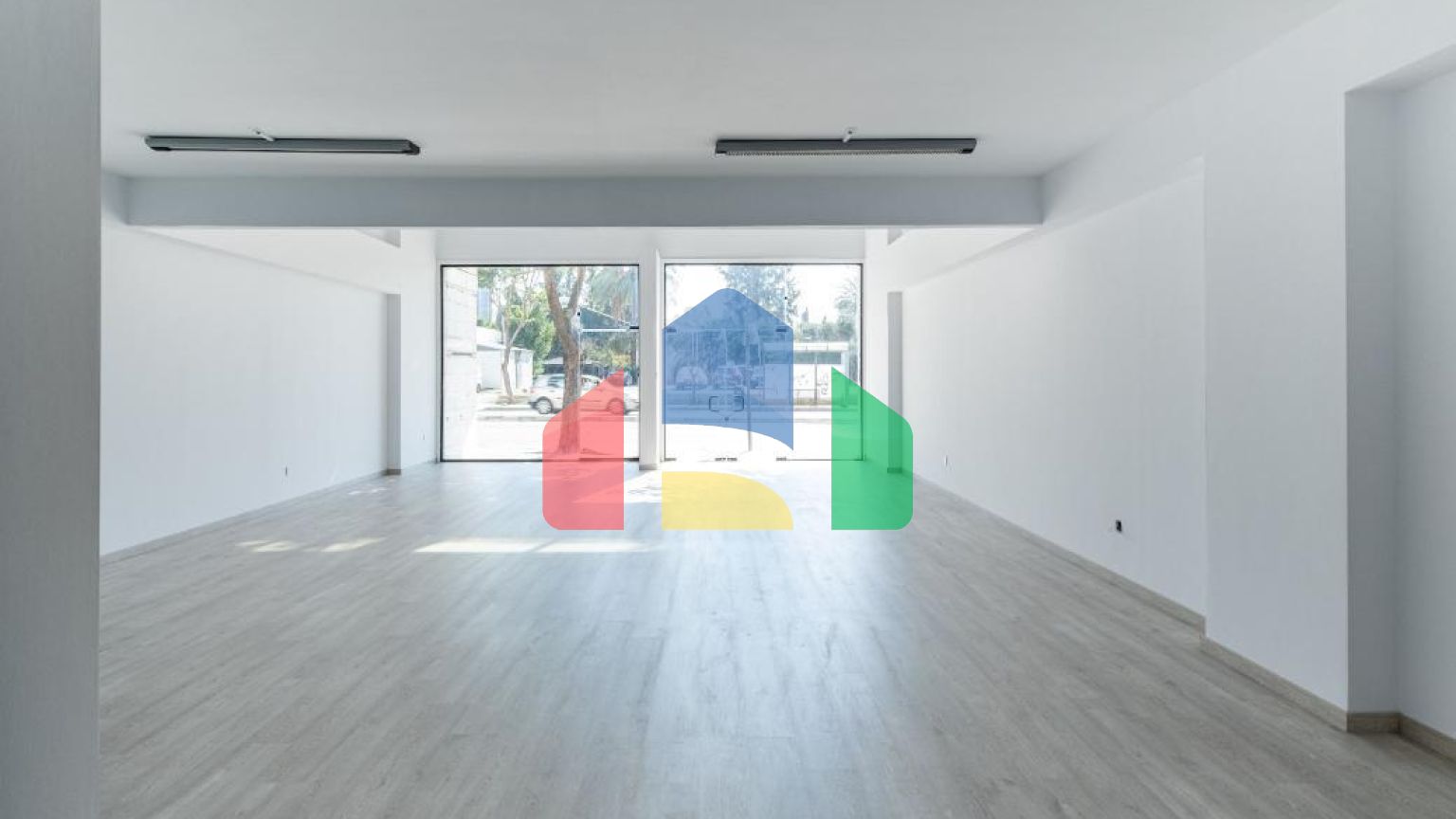 Продаж - Бізнес 2006 m² В Никосии