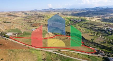 Продажа - Земельный участок 17057 m² в Никосии