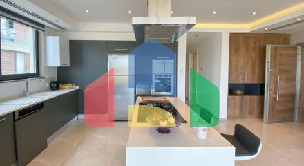 Трехкомнатный Penthouse 130 м2 в уютном комплексе в Никосии