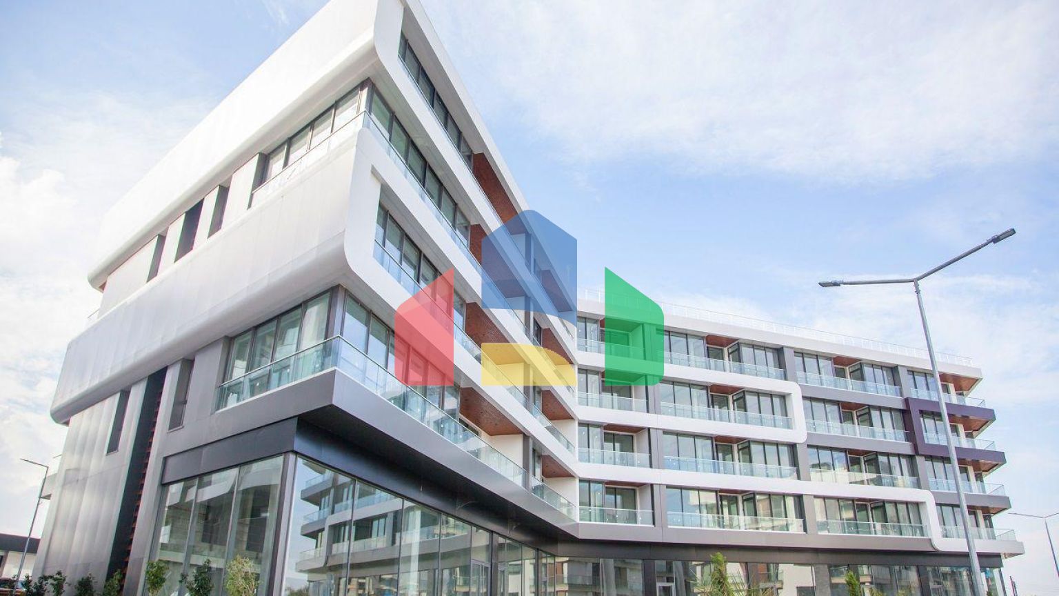 Квартира 3+1 (130 м2) в уютном  комплексе в Никосии