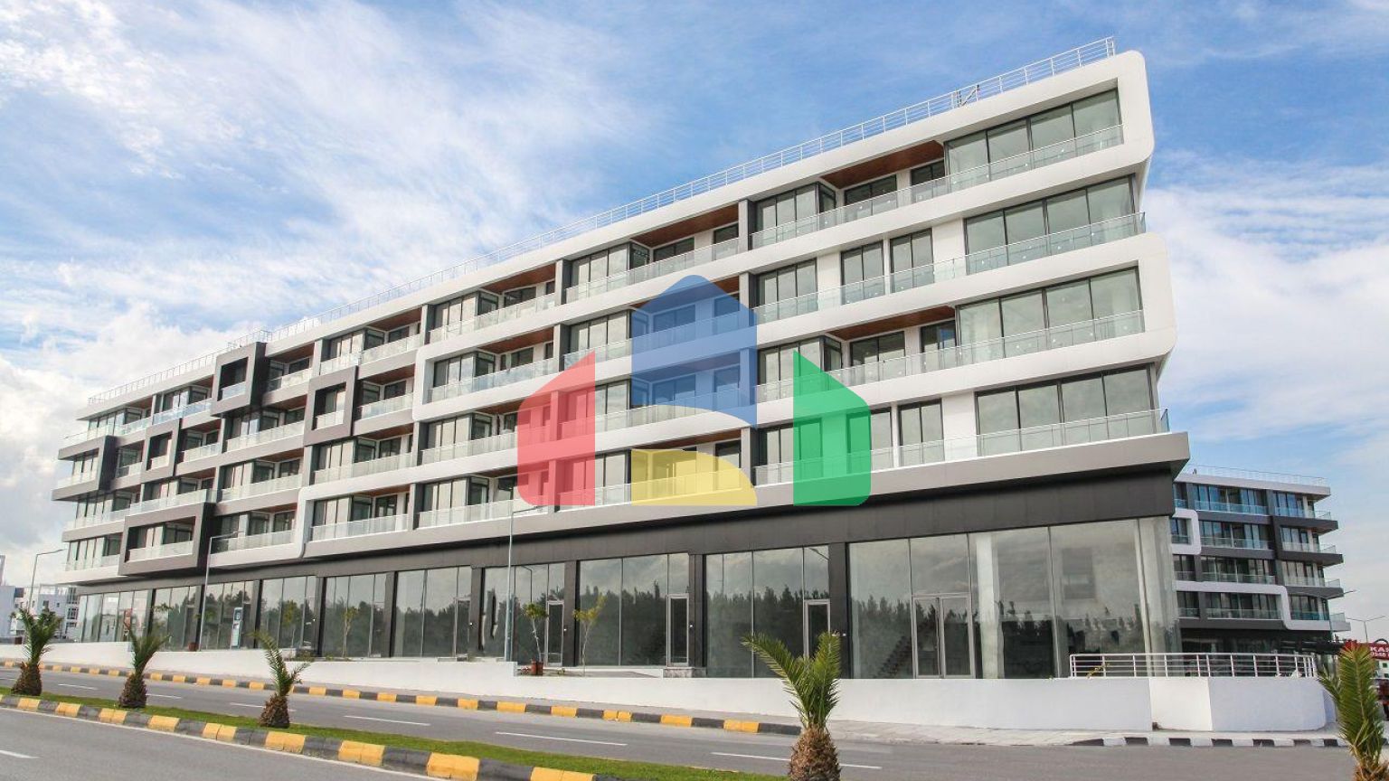 Квартира 3+1 (130 м2) в уютном  комплексе в Никосии