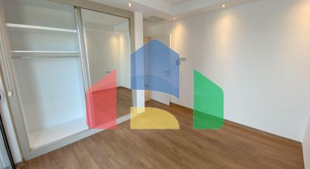 Квартира 3+1 (130 м2) в уютном  комплексе в Никосии