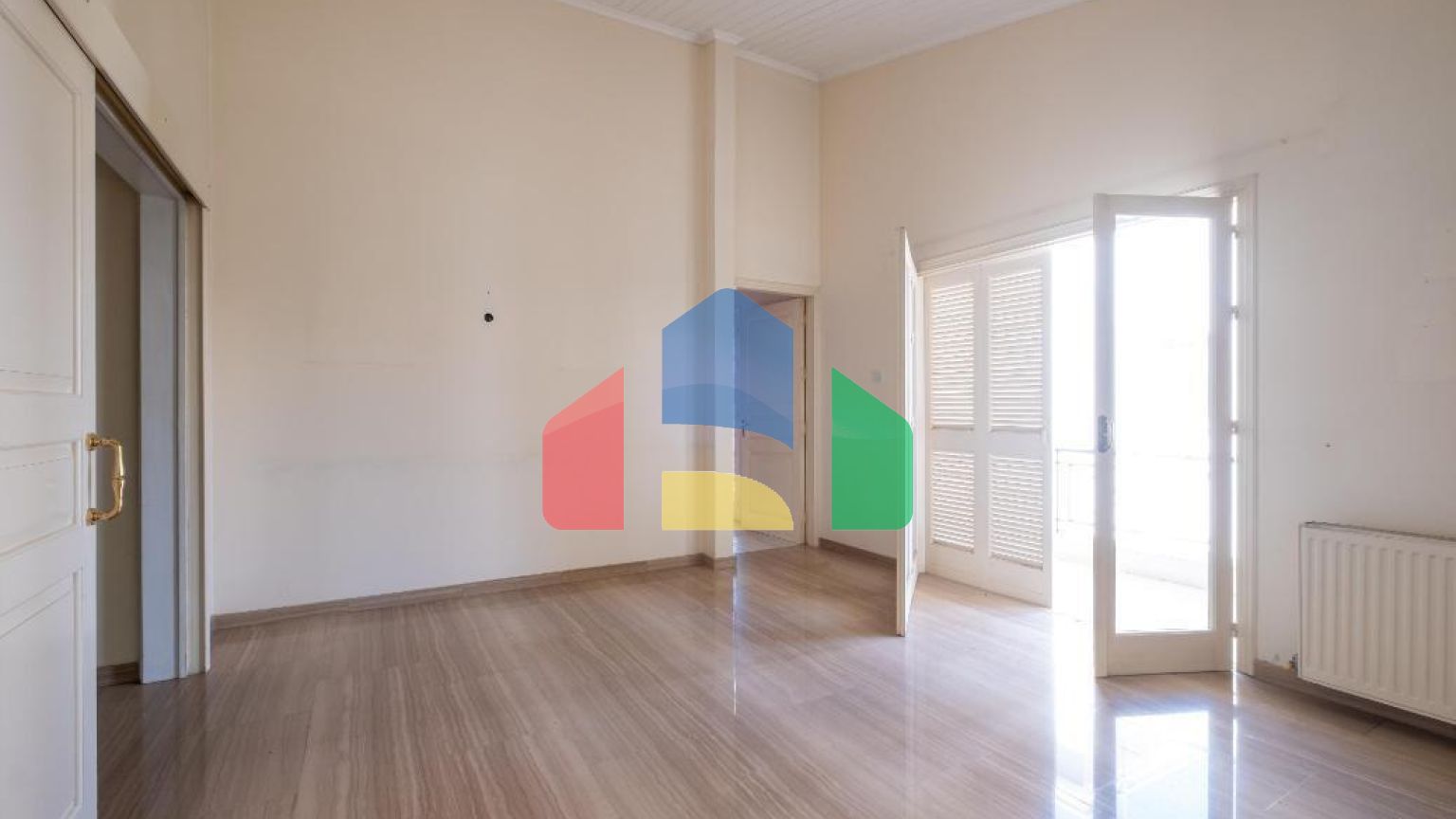 Продажа - Здание в Никосии