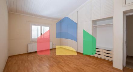 Продажа - Здание в Никосии