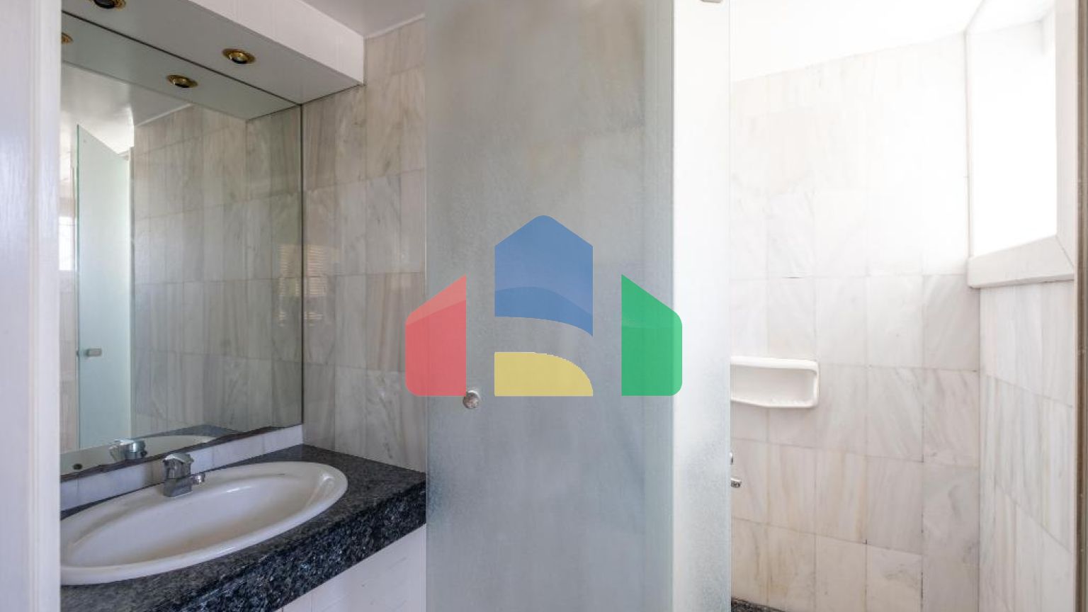 Продажа - Здание в Никосии