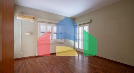 Продажа - Здание в Никосии