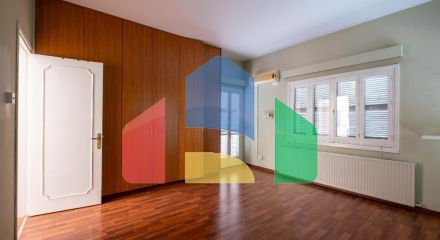 Продажа - Здание в Никосии