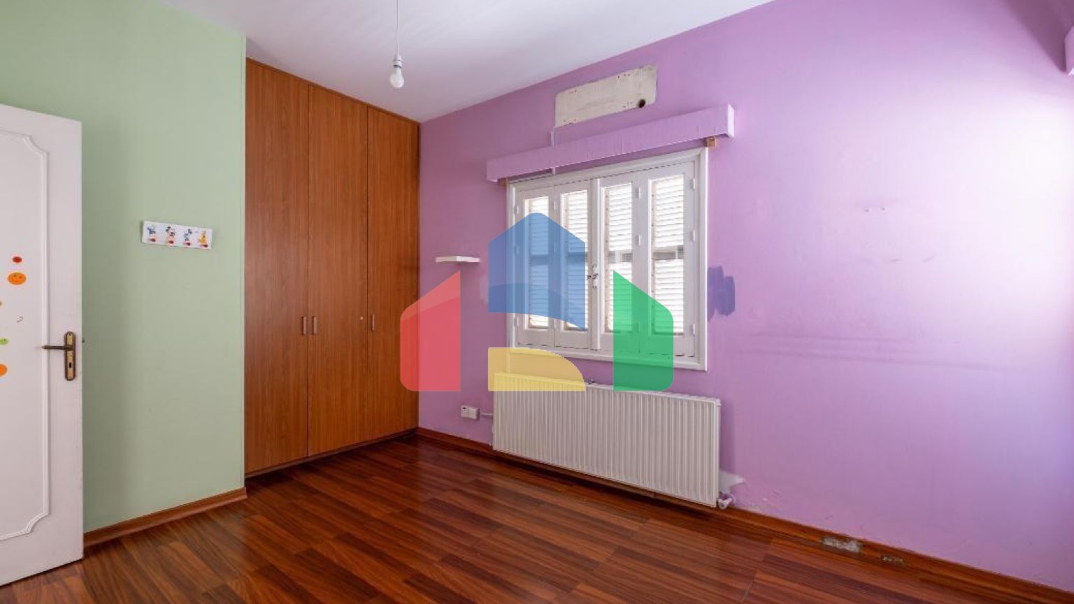 Продажа - Здание в Никосии