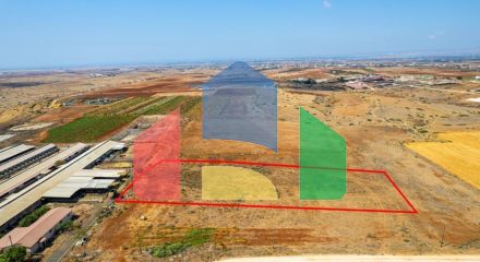 Продажа - Земельный участок 4683 m² в Никосии