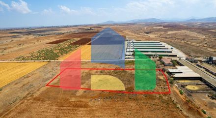 Продажа - Земельный участок 4683 m² в Никосии