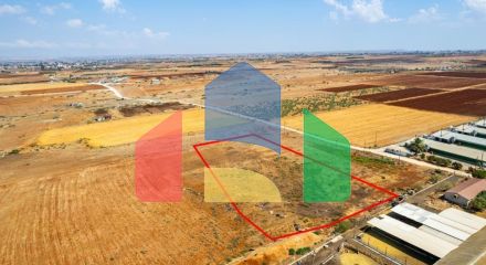 Продажа - Земельный участок 4683 m² в Никосии